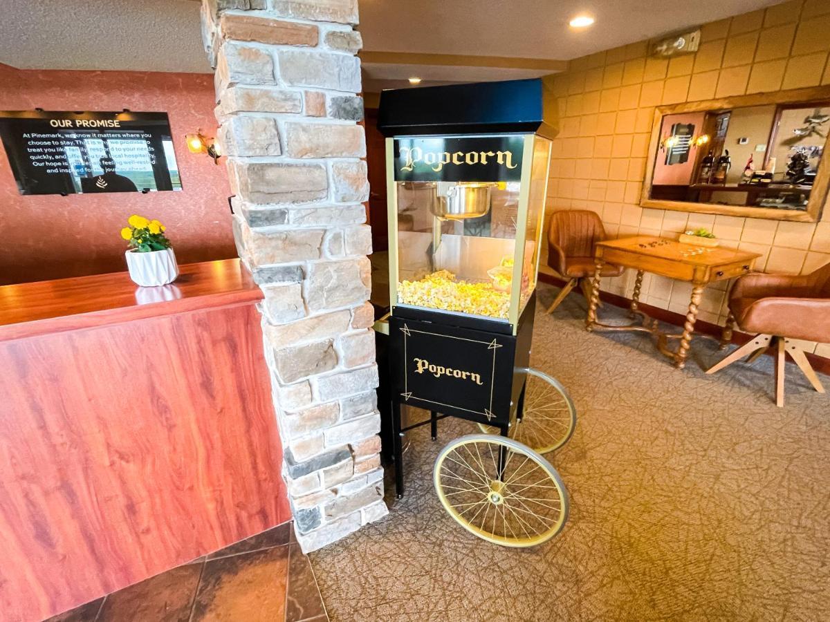 Pinemark Inn Suites Events Saint Clair Luaran gambar