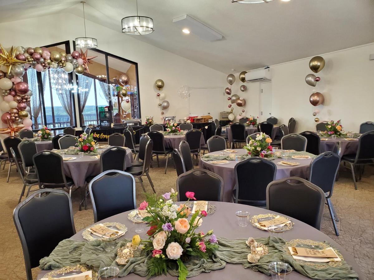 Pinemark Inn Suites Events Saint Clair Luaran gambar