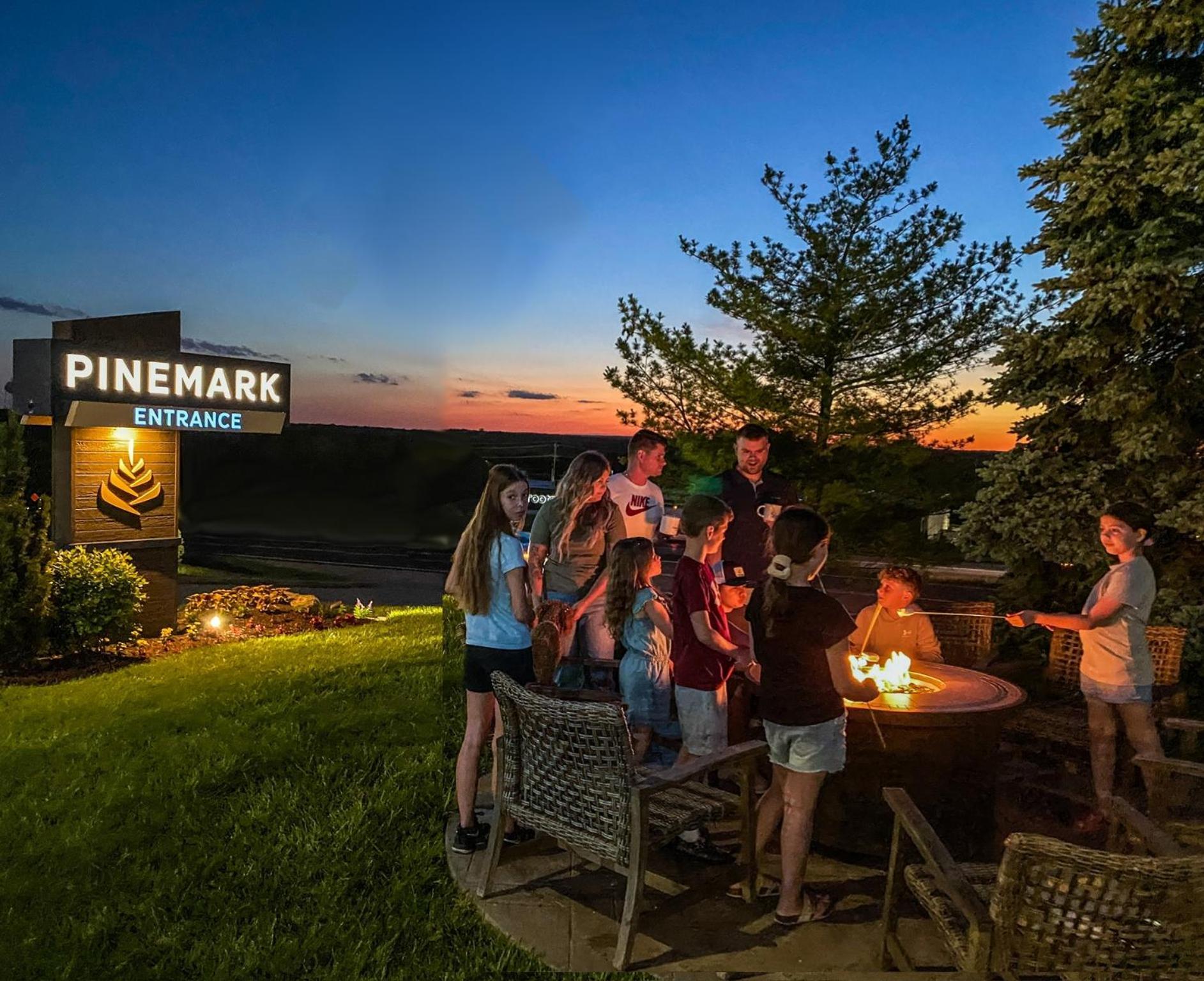 Pinemark Inn Suites Events Saint Clair Luaran gambar